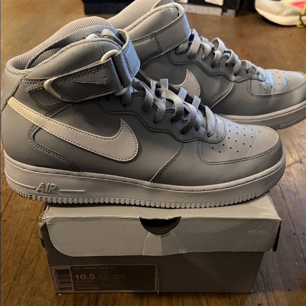 Nike Air Force 1 Mid ‘07 - Men’s US 10.5 - Picture 3 of 5
